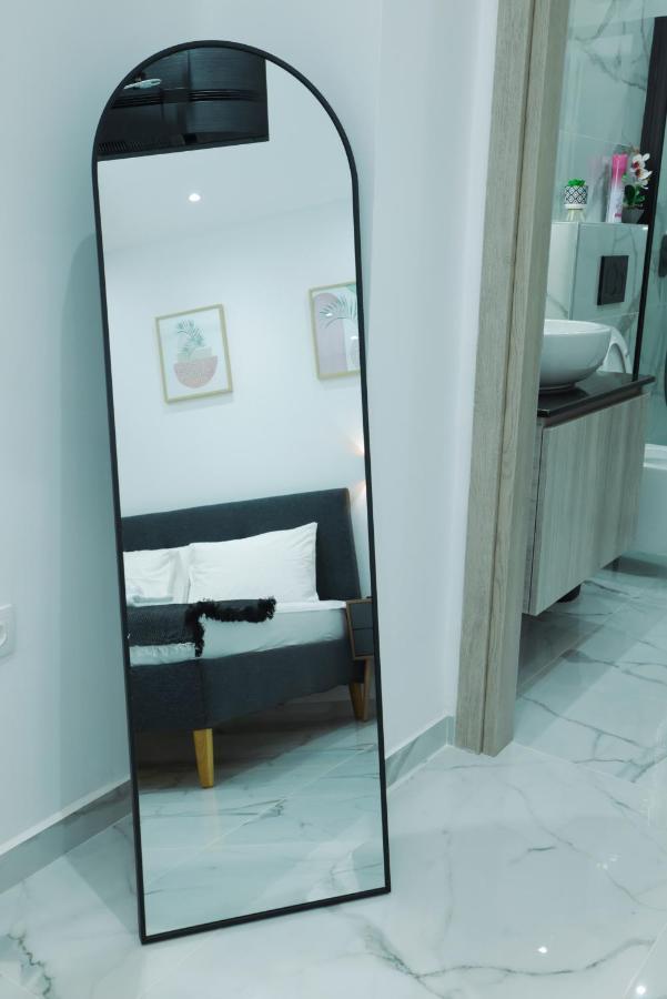 Apollo 2 Bd Jacuzzi Suite Atenas Exterior foto